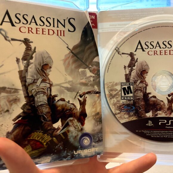 Assassin's Creed Play Station 3 Video Game Bundle - Picture 3 of 7